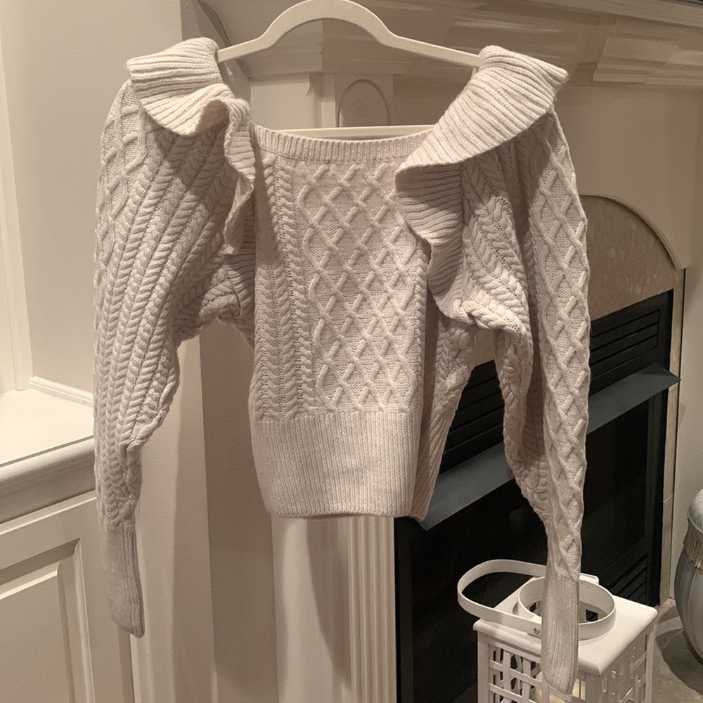 H&M Flounce Ruffle Crop Sweater - Picture 3 of 5